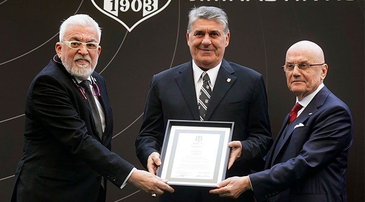 Serdal Adalı Beşiktaş Için Gün, Istikrar Günüdür 2