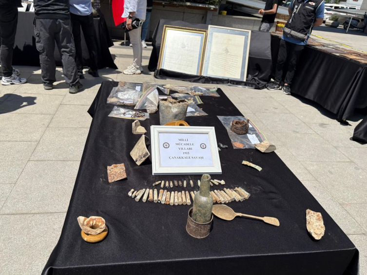 Yurt Dışına Kaçırılmak Istenen 2 Bin 922 Tarihi Eser Ele Geçirildi2