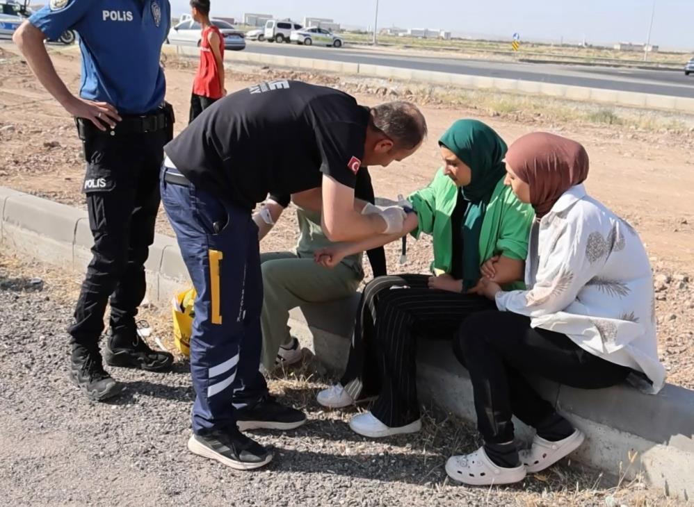 Aksaray'da Sınava Giden Araçlar Çarpıştı2