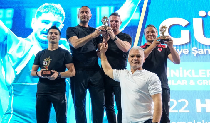 Denizlili Güreşçiler Sivas'ta Zirveye Damga Vurdu (2)