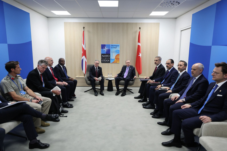 Erdoğan, İngiltere Başbakanı Keir Starmer