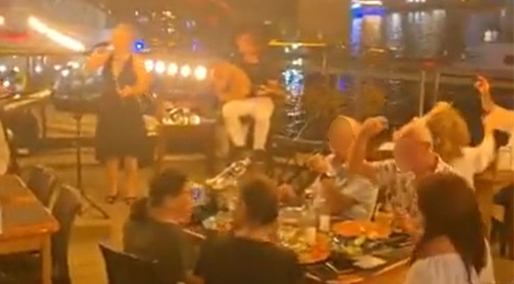 Ferdi Zeyrek’in Hayatını Kaybetmesinin Ardından Bodrum’da Skandal Görüntüler 2