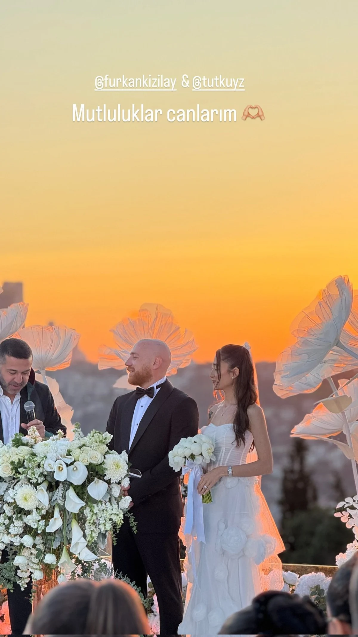 Furkan Kızılay Ile Tutku Yılmaz Aşklarını Evlilikle Taçlandırdı