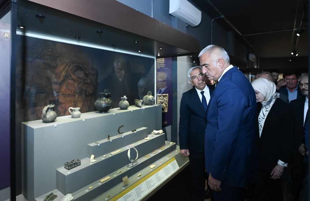 Gordion'da Büyük Keşif! 47'Nci Tümülüs Gün Işığına Çıkarıldı Bakan Ersoy Eserleri Tanıttı4