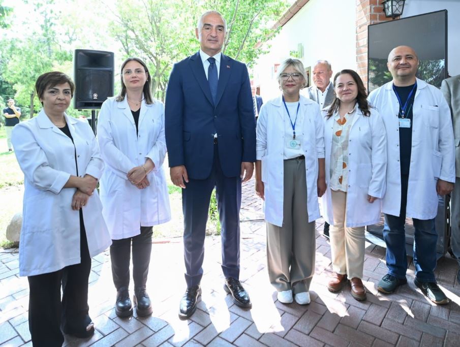 Gordion'da Büyük Keşif! 47'Nci Tümülüs Gün Işığına Çıkarıldı Bakan Ersoy Eserleri Tanıttı5
