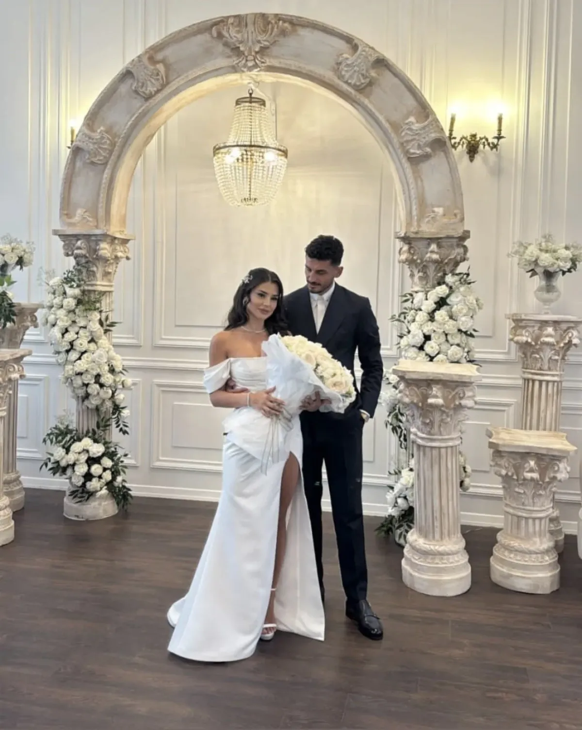 Hazal Çağlar Ile Samet Akaydin’den Mutlu Haber