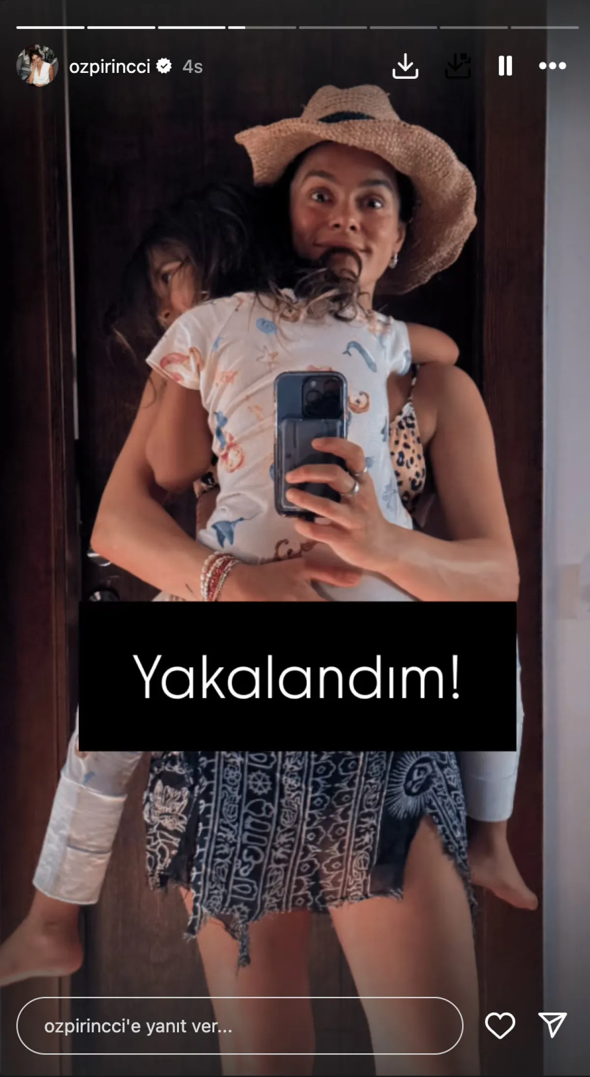 Özge Özpirinçci Yaz Sezonunu Leoparlı Bikinisiyle Açtı1