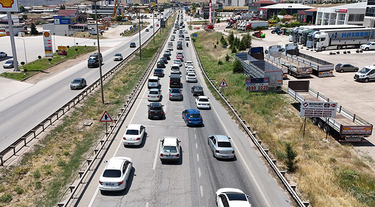 Tatilcilerin Dönüş Yolculuğunda Yoğunluk Yaşanıyor 5