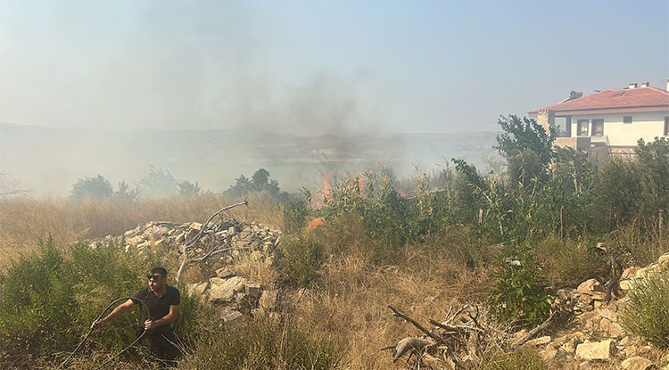 Antalya'da Ormanlık Alanlarda Çıkan Yangınlara Müdahale Ediliyor 2