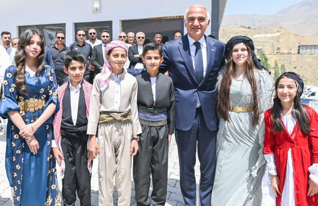 Bakan Ersoy Hakkari1