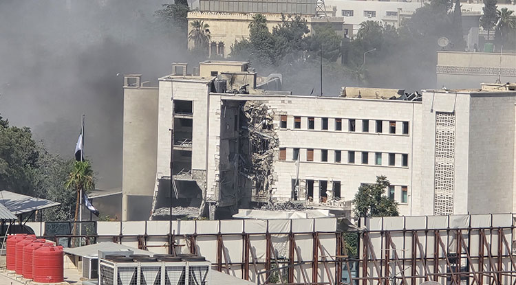 İsrail, Şam'da Genelkurmay Başkanlığı Binasına Bir Saldırı Daha Düzenledi 4