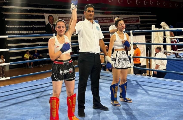 Kick Boks Şampiyonası’nda Elazığ Rüzgârı Esti (2)