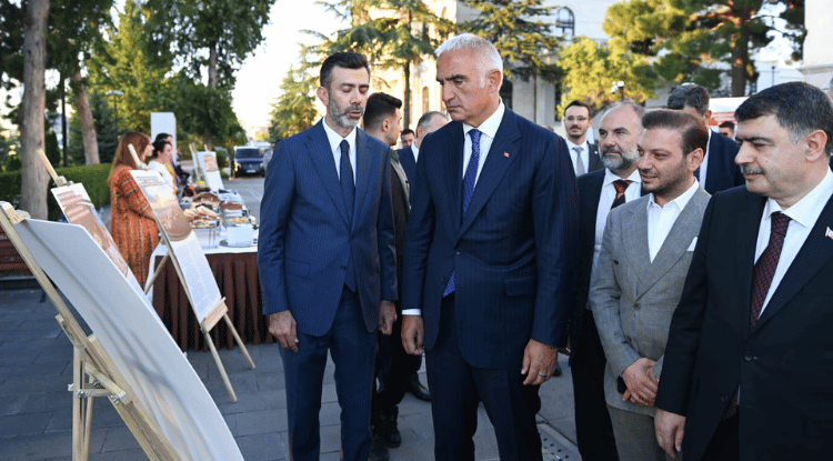 Mehmet Nuri̇ Ersoy (1)