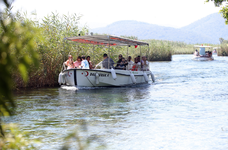 Muğla Sahilleri Sıcak Havayla Doldu Taştı (2)