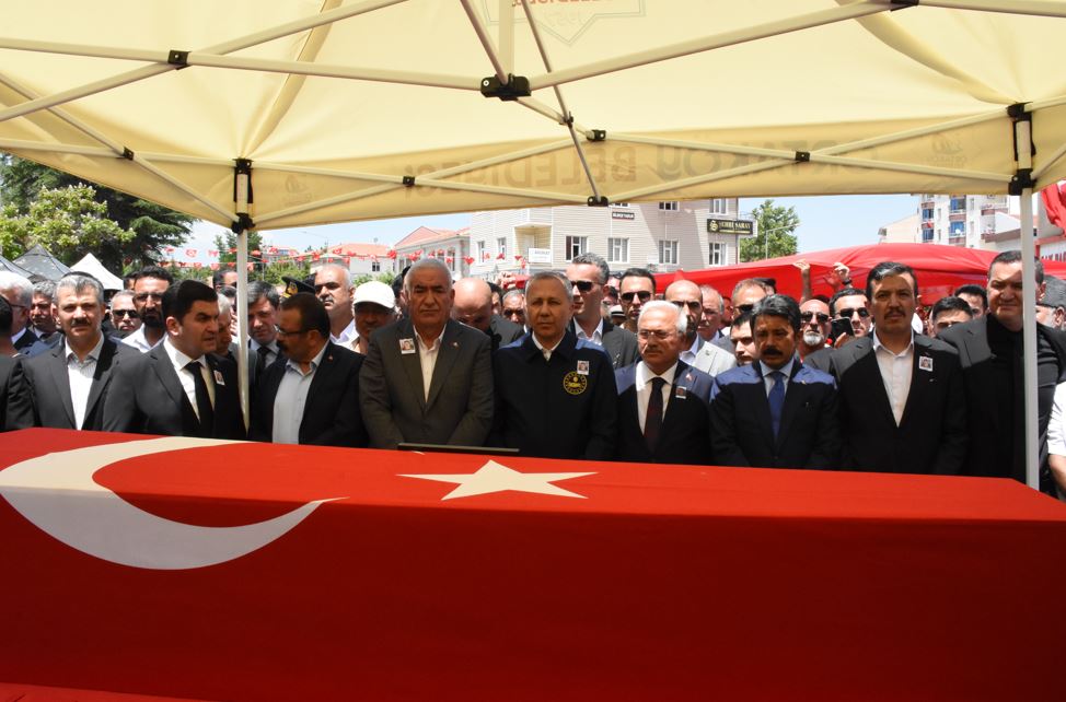Şehit Özkan Özkanlı Son Yolculuğuna Uğurlandı2
