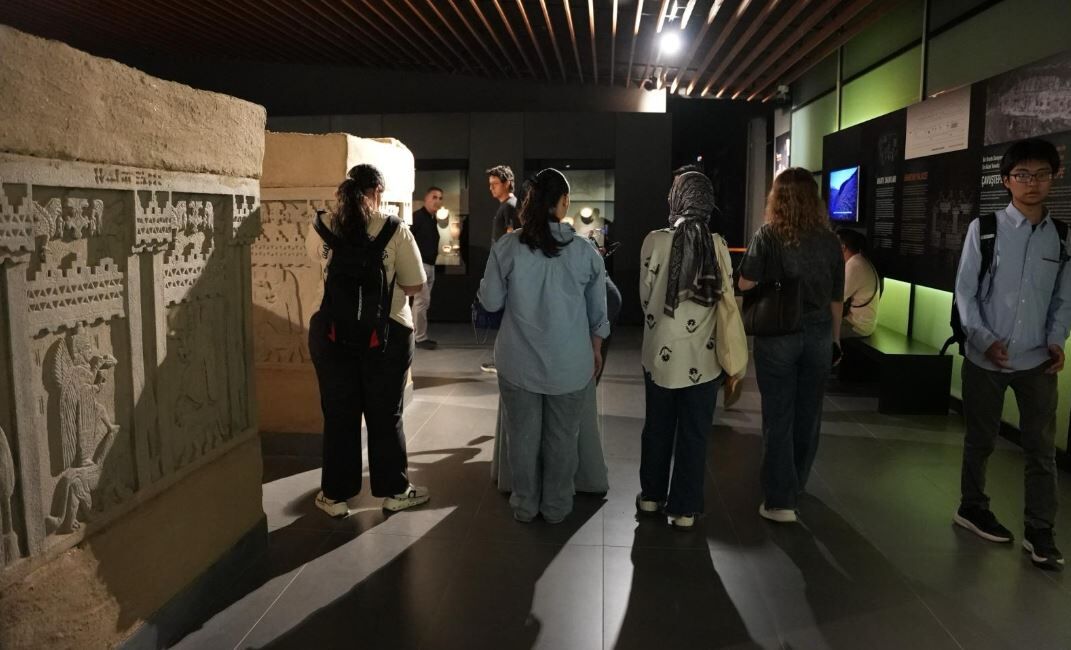Van Müzesi Ziyaretçi Rekoru Kırıyor1