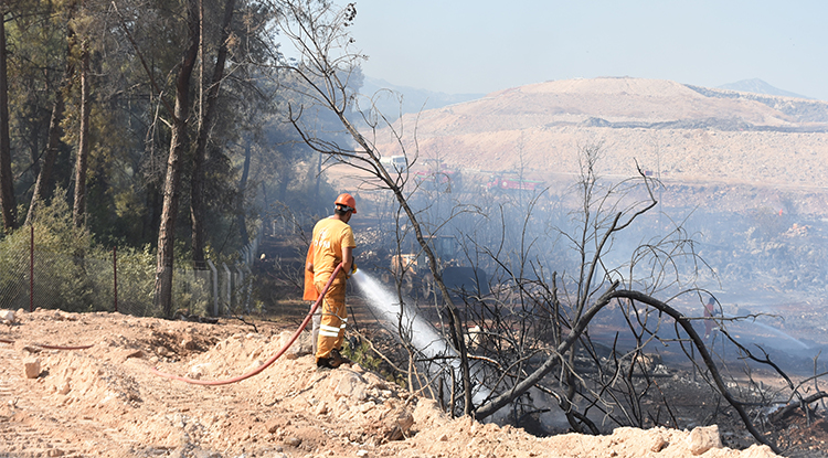 Antalya’da Orman Yakınında Çıkan Yangın Kontrol Altında 1