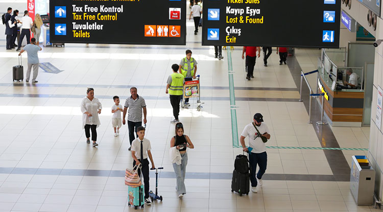 Bakan Ersoy Antalya’dan Yine Gurur Verici Yeni Bir Rekor