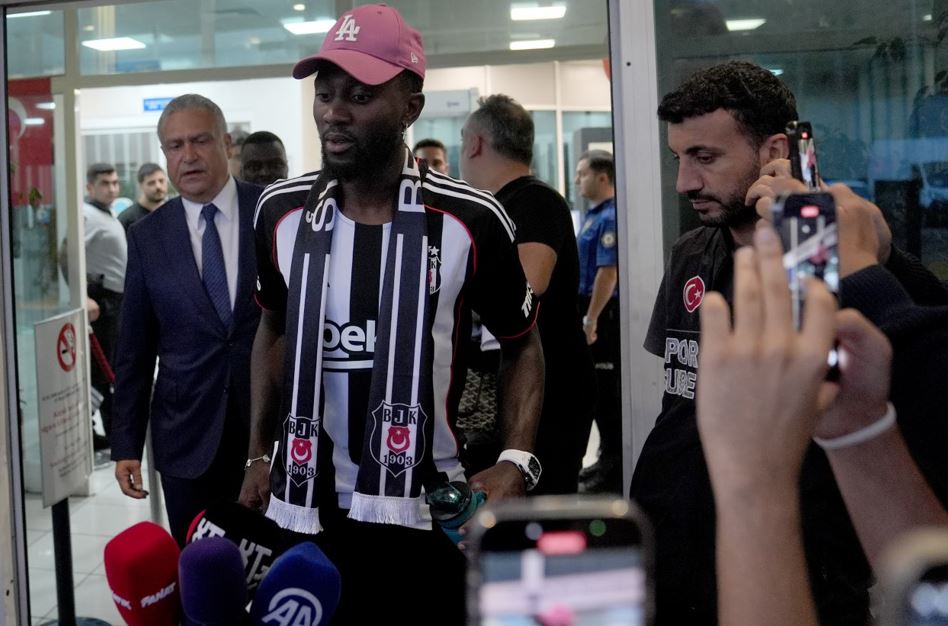 Beşiktaş’ın Yeni Transferi Ndidi, İstanbul'a Geldi2