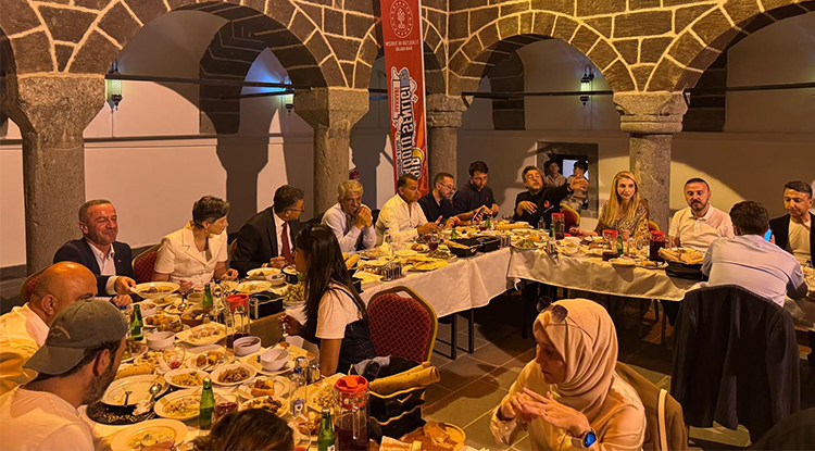 “ Bir Anadolu Şenliği” Serüveninin Ilk Rotası Hakkâri Oldu 4