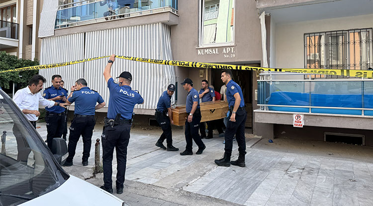Denizli’de Kan Donduran Olay Eşi Ve Iki Çocuğunu Öldürüp Intihar Etti 1