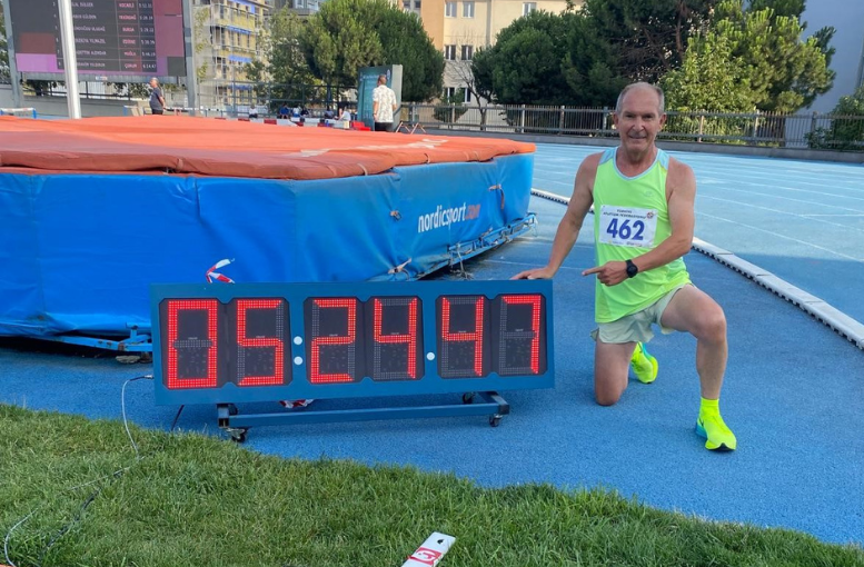 Denizlili Atlet, 65 Yaş Rekorunu Kırarak Tarih Yazdı-1