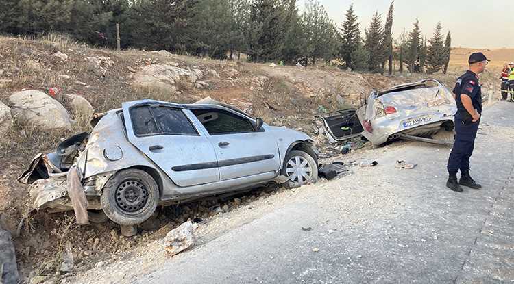 Gaziantep’te Feci Kaza 3 Kişi Hayatını Kaybetti, 3 Kişi Yaralandı