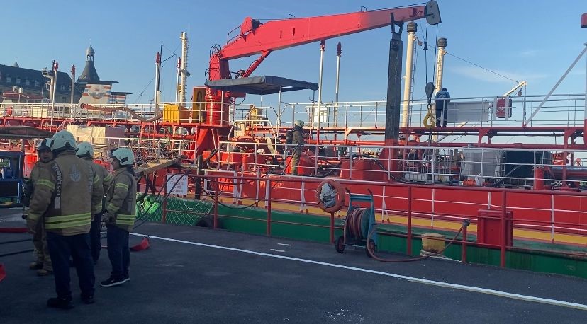 Haydarpaşa’da Yakıt Ikmal Gemisinde Yangın2