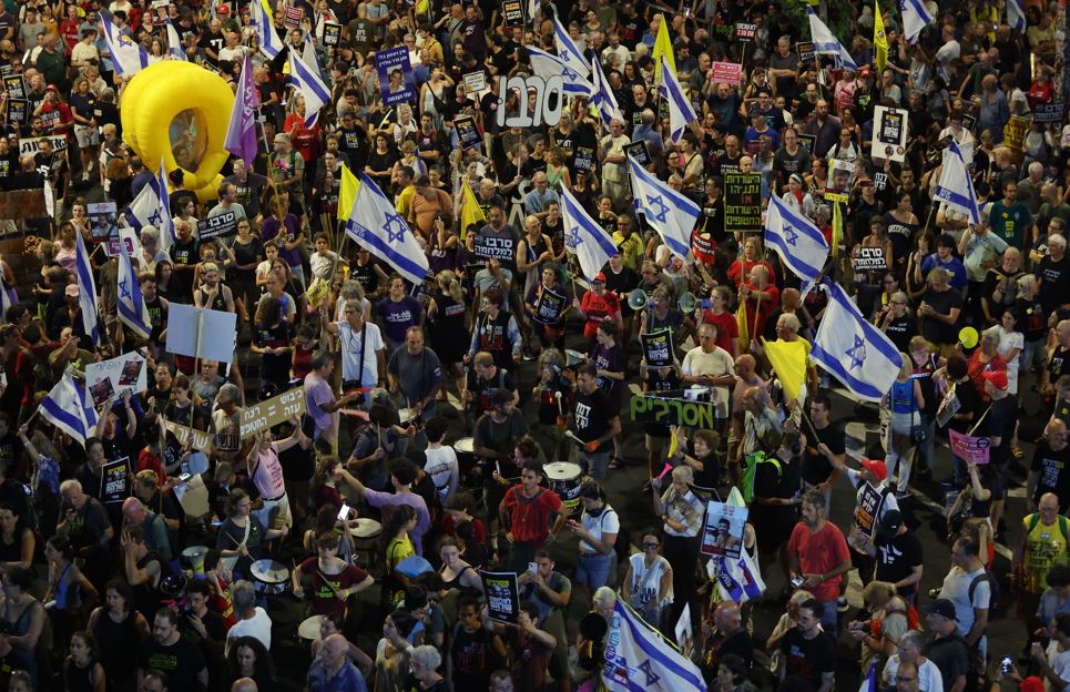 İsrail’de On Binlerce Kişi, Gazze'nin Işgal Kararını Protesto Etti2