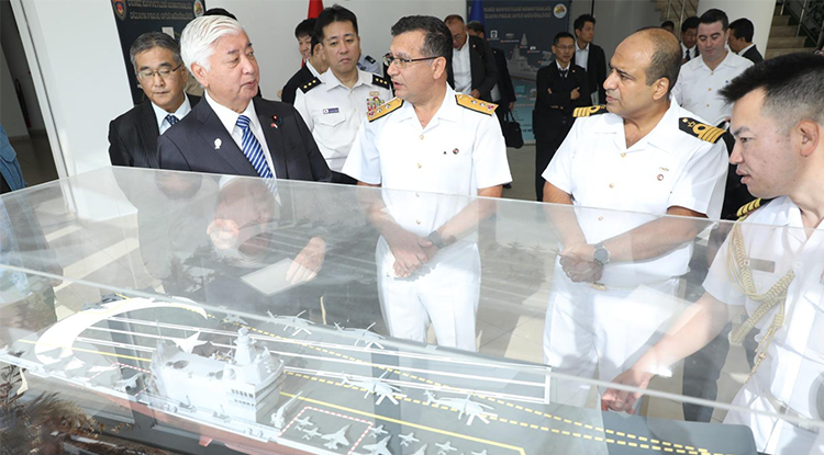 Japonya Savunma Bakanı Nakatani, İstanbul Tersanesi Komutanlığını Ziyaret Etti 1