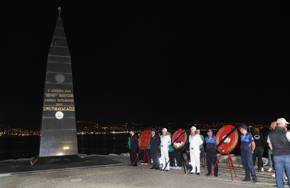 Marmara Depremi Şehitleri Anıldı4