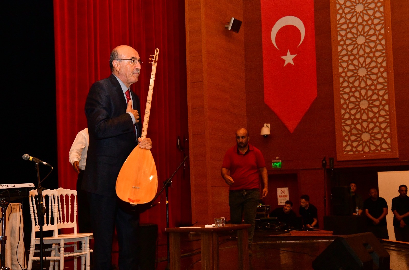 Neşet Ertaş Ve Muharrem Ertaş'ın Heykeli Kırşehir’de Hayat Buluyor (2)