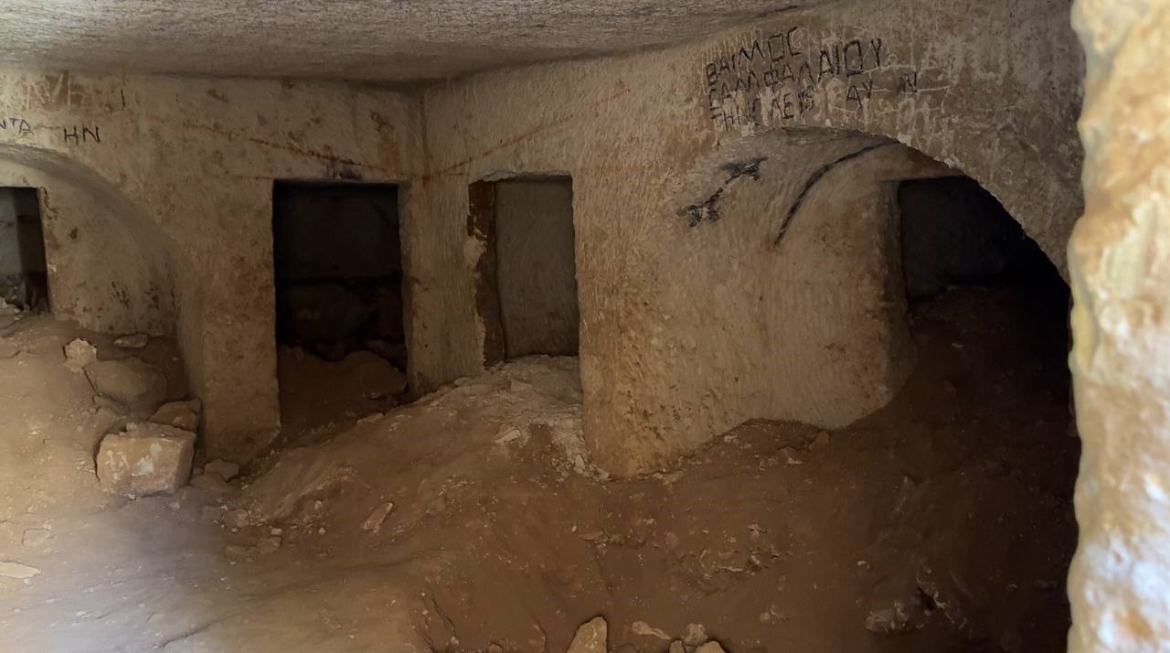 Uzun Yıllar Mağara Sanılan Yapının Mezar Olduğu Anlaşıldı
