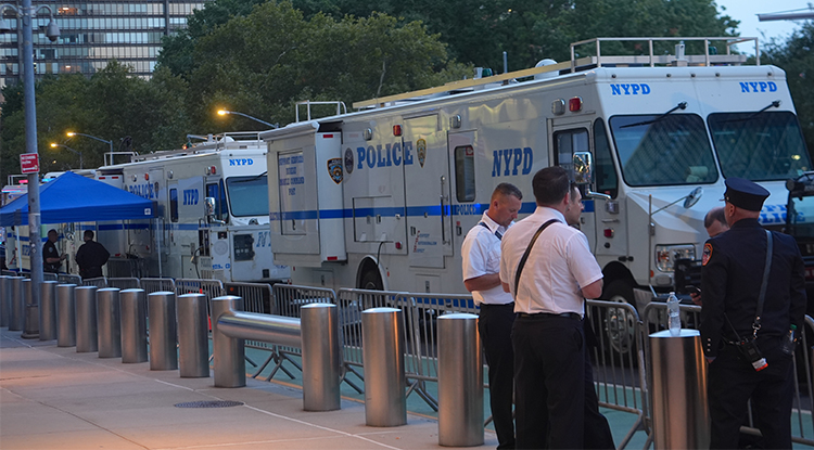 80. B M Genel Kurulunun Gerçekleştirildiği New York'ta Olağanüstü Güvenlik Önlemleri