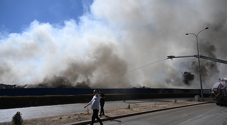 Ankara Depolama Tesisinin Çöplüğünde Yangın Kontrol Altına Alındı