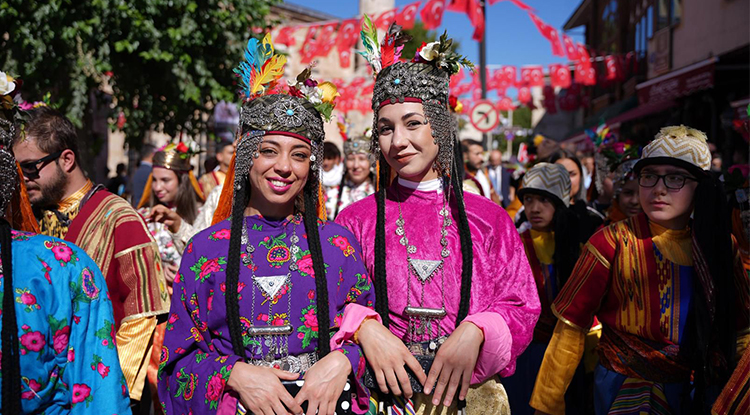Gastro Antep Kültür Yolu Festivali Kortej Yürüyüşüyle Başladı 1