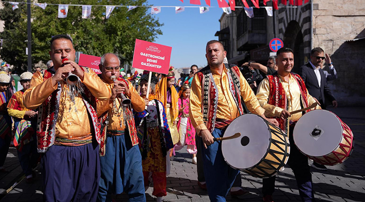Gastro Antep Kültür Yolu Festivali Kortej Yürüyüşüyle Başladı 2
