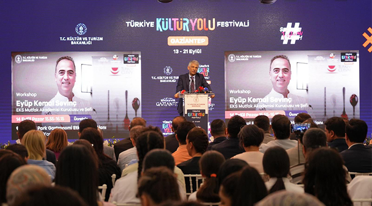 Gastro Antep Kültür Yolu Festivali Kortej Yürüyüşüyle Başladı 4