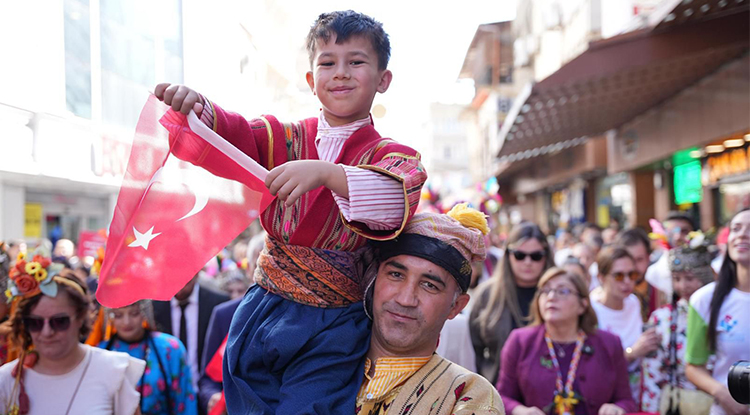 Gastro Antep Kültür Yolu Festivali Kortej Yürüyüşüyle Başladı 5