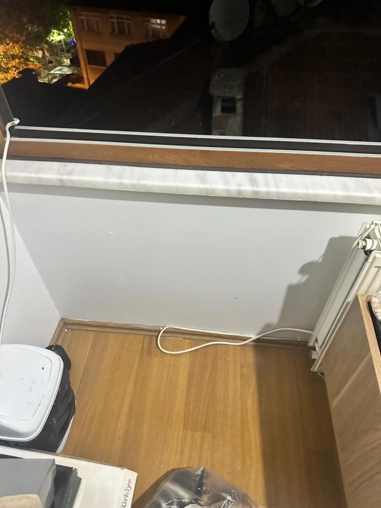 Güllü Balkon