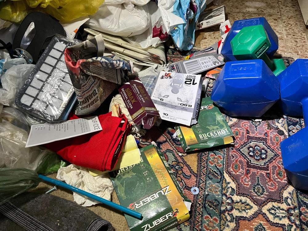 İzmir'de 2 Polisi Şehit Eden Katilin Odasında Dikkat Çeken Detaylar Bulundu3