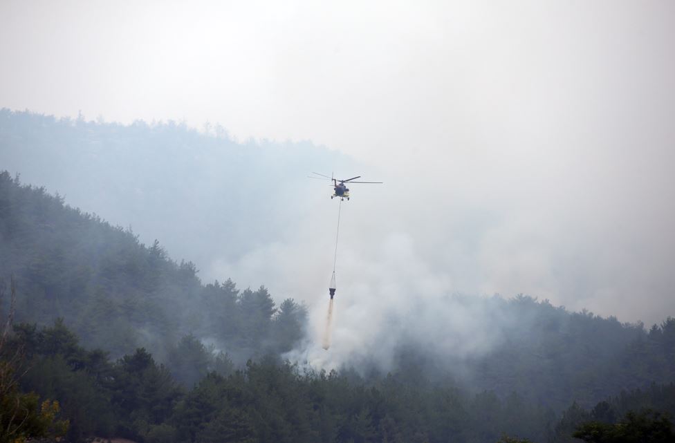 Kastamonu Karabük Sınırındaki Iki Orman Yangınına Müdahale Sürüyor