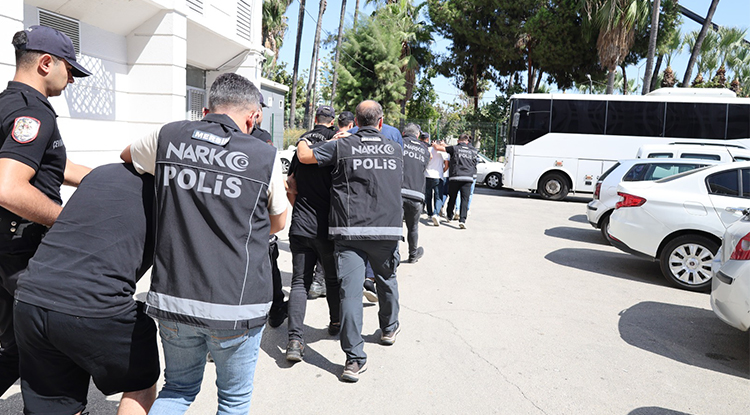 Mersin'de 31 Kilo 550 Gram Sentetik Uyuşturucu Ele Geçirildi 1