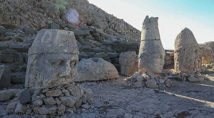 Nemrut Dağı'nı 7 Yılda 1 Milyon 38 Bin Kişi Ziyaret Etti 1
