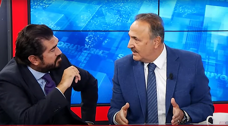 Rasim Ozan Kütahyalı’dan ‘ Soruyoruz’ Programına Sürpriz Ziyaret