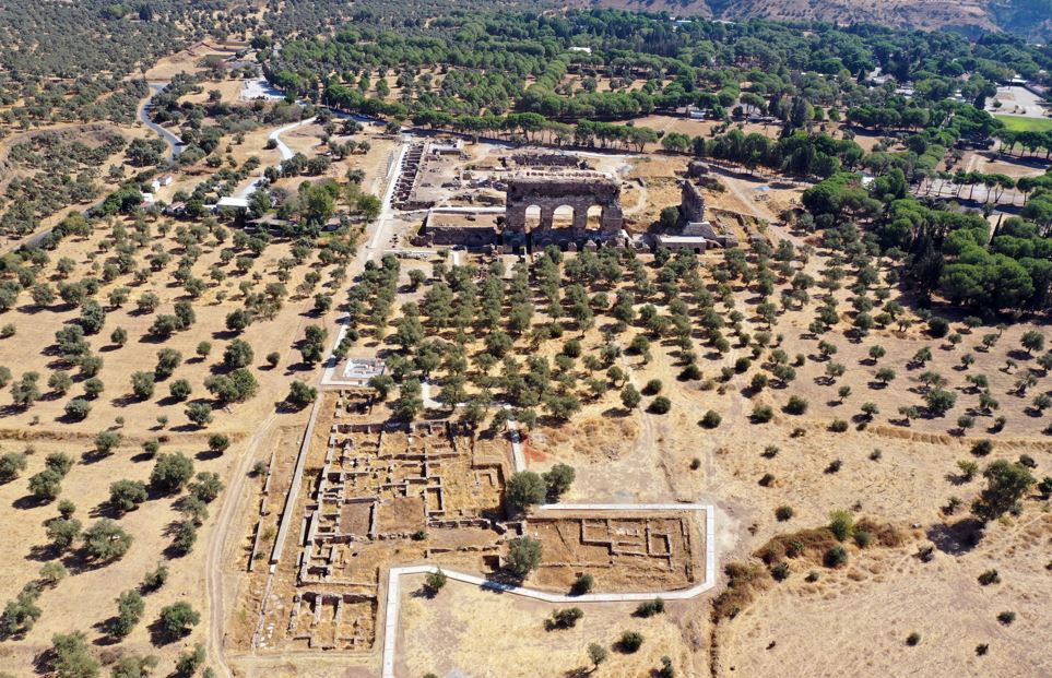 Tralleis Antik Kenti’nde 2 Bin Yıllık Villalar Bulundu1