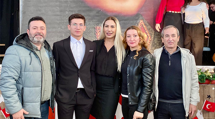 29 Ekim Cumhuriyet Bayramı, Aydınlıkevler Anadolu Lisesinde Coşkuyla Kutlandı 2