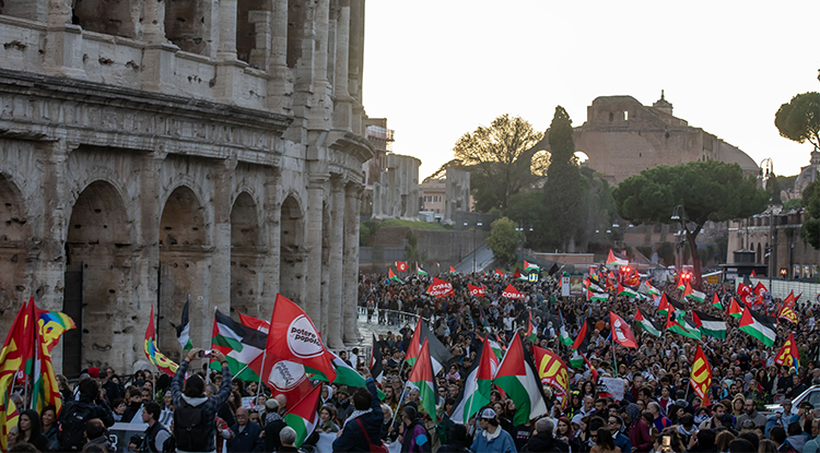 İsrail'in Küresel Sumud Filosu'na Saldırıları İtalya'da Protesto Edildi 1