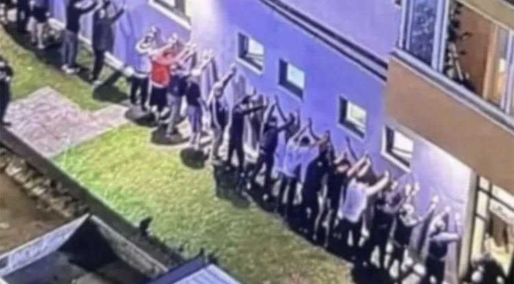 Karadağ Başbakanı Açıkladı Vizesiz Girişler Geçici Olarak Askıya Alındı