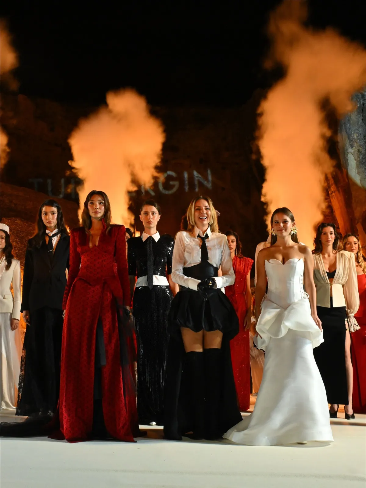 Pınar Altuğ'un Kızı Su Mankenlik Yaptı1